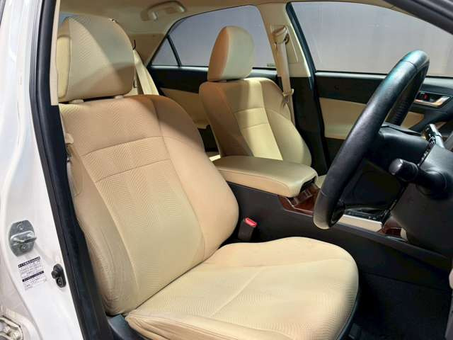 �^�]�Ȃ��L�X�Ƃ��Ă���^�]���₷�������������Ă��܂��������N���[�j���O�����{�ς݂ł��B
