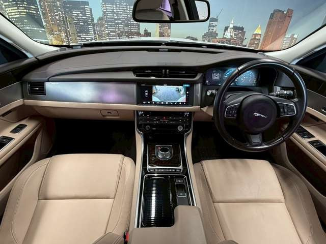 ���{�����s�ɃZ�_���ESUV�𒆐S�Ɂw���l�ł����i�x�œW�����Ă���ǎ����ÎԐ��X�ł��B���̗��C�����Ȃ��̎ԗ�����Ŏ�舵��!�B�֐��n��ōł������ȉ��i���ŗǎ��Ԃ����񋟂ł���悤�w�߂Ă���܂��B