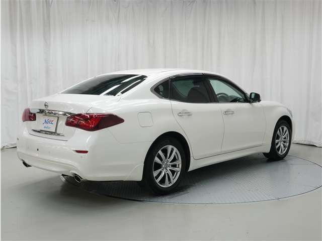 フーガ3.7 370GT FOUR Aパッケージ 4WD