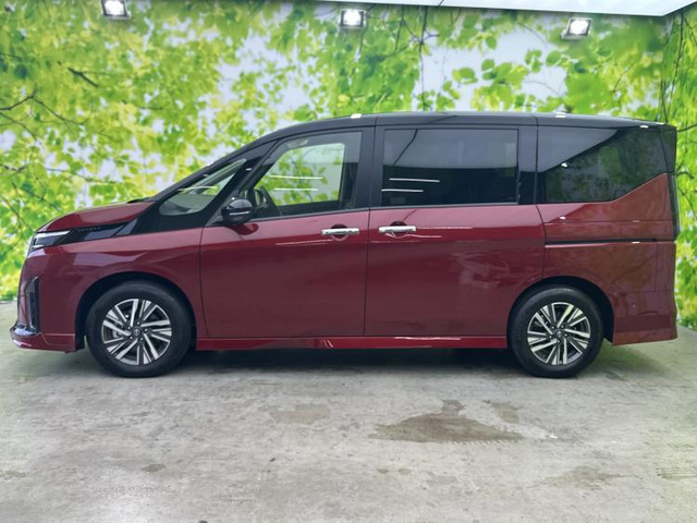 セレナ1.4 e-POWER ハイウェイスターV