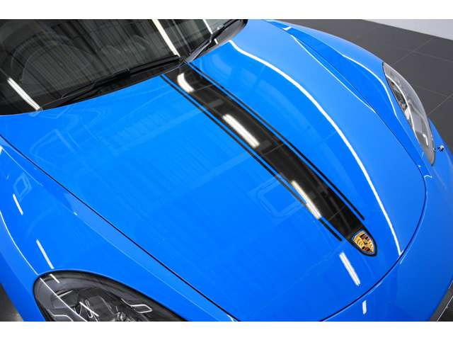 �l�C�I�v�V�����ł���X�|�[�c�N���m�p�b�P�[�W��PASM�A�X�|�[�c�f�U�C���p�b�P�[�W�𑕒����Ă��鑼�A�I�v�V�����J���[�ł���w�V���[�N�u���[�x���ڂ��������Ԃł��B