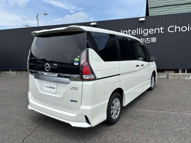セレナ2.0 ハイウェイスター 4WD