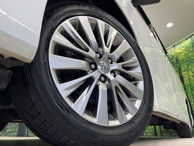 �y����18�C���`�A���~�z�C�[���z�O�ςɃ}�b�`���������A���~�z�C�[���𑕒����Ă���܂��B�e��ЊO�A���~�z�C�[����A�X�^�b�h���X�^�C�����戵�����Ă���܂��B���񂲑��k����������