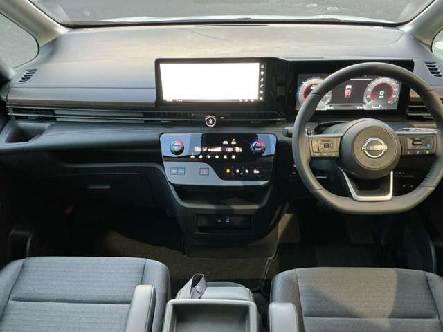 セレナ1.4 e-POWER ハイウェイスターV