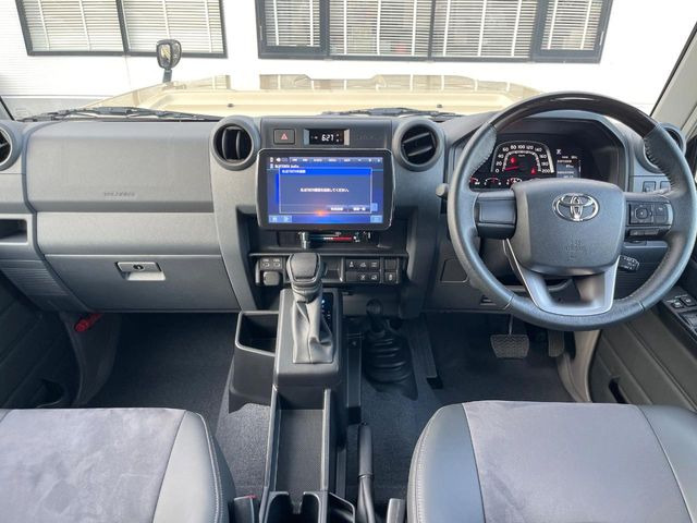 ランドクルーザー702.8 AX ディーゼル 4WD