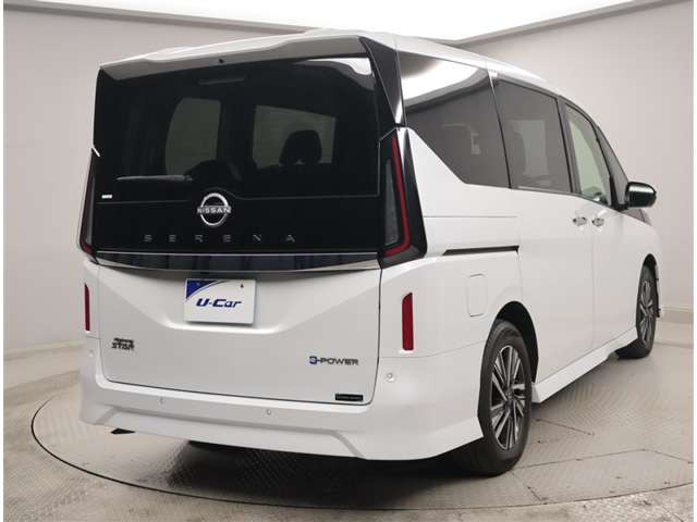セレナ1.4 e-POWER ハイウェイスターV