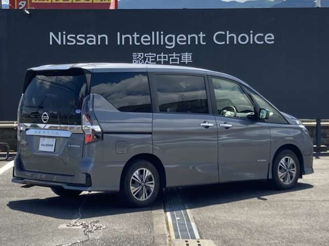セレナ1.2 e-POWER ハイウェイスターV