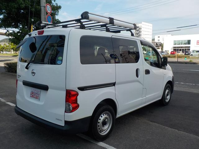 NV200バネットバン1.6 DX 4WD
