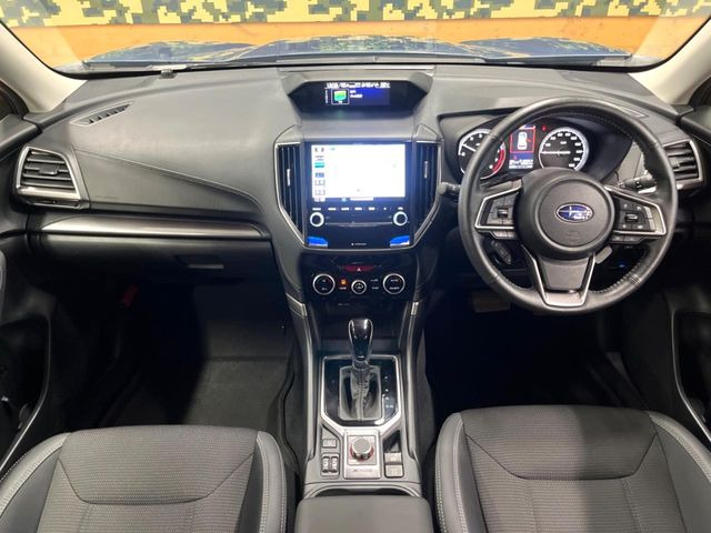 フォレスター2.5 ツーリング 4WD