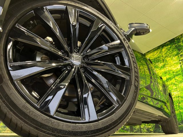 �y����21�C���`�A���~�z�C�[���z�O�ςɃ}�b�`���������A���~�z�C�[���𑕒����Ă���܂��B�e��ЊO�A���~�z�C�[����A�X�^�b�h���X�^�C�����戵�����Ă���܂��B���񂲑��k����������