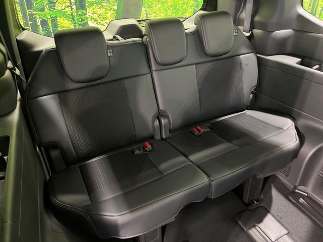 3��ڃV�[�g�͂�������ԗǍD����l�ł��������ƍ����Ē����܂��̂ŁA��l���ł̂��o���������N���N�ł��􂲉Ƒ��ŁA�C�̒m�ꂽ���ԂŁA�h���C�u�ɍs���̂��y���݂ł��ˁ�