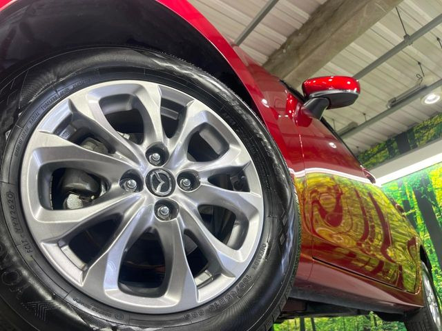 �y����15�C���`�A���~�z�C�[���z�O�ςɃ}�b�`���������A���~�z�C�[���𑕒����Ă���܂��B�e��ЊO�A���~�z�C�[����A�X�^�b�h���X�^�C�����戵�����Ă���܂��B���񂲑��k����������