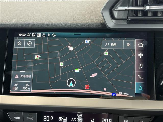A3セダン30 TFSI Sライン
