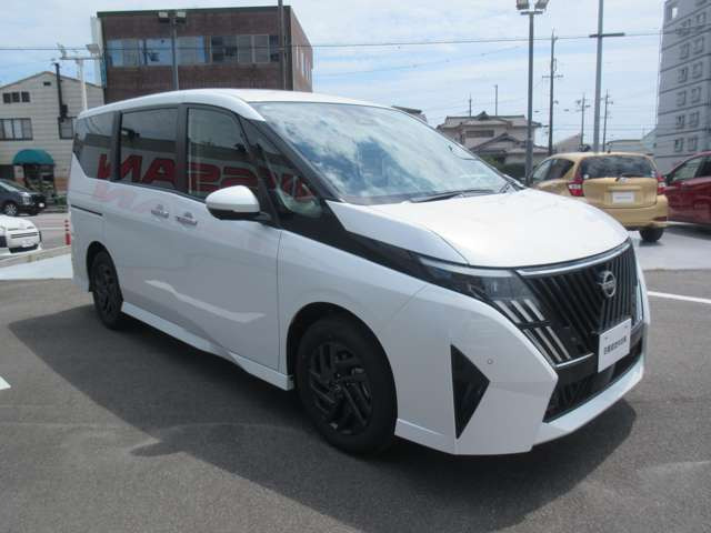 セレナ1.4 e-POWER ハイウェイスターV