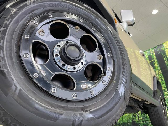 �y17�C���`�A���~�z�C�[���z�O�ςɃ}�b�`�����A���~�z�C�[���𑕒����Ă���܂��B�e��A���~�z�C�[����A�X�^�b�h���X�^�C�����戵�����Ă���܂��B���񂲑��k����������