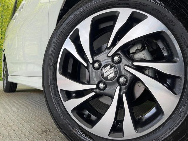 �y����15�C���`�A���~�z�C�[���z�O�ςɃ}�b�`���������A���~�z�C�[���𑕒����Ă���܂��B�e��ЊO�A���~�z�C�[����A�X�^�b�h���X�^�C�����戵�����Ă���܂��B���񂲑��k����������