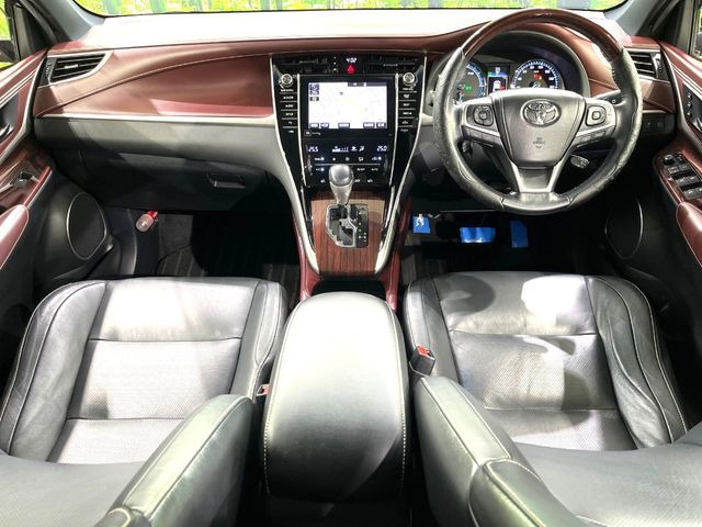 ハリアー2.5 ハイブリッド E-Four プレミアム アドバンスドパッケージ 4WD