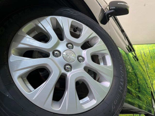 �y����15�C���`�A���~�z�C�[���z�O�ςɃ}�b�`���������A���~�z�C�[���𑕒����Ă���܂��B�e��ЊO�A���~�z�C�[����A�X�^�b�h���X�^�C�����戵�����Ă���܂��B���񂲑��k����������