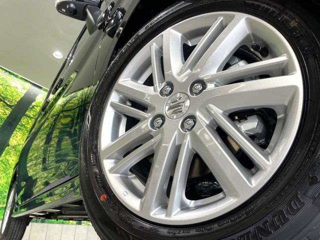 �y����15�C���`�A���~�z�C�[���z�O�ςɃ}�b�`���������A���~�z�C�[���𑕒����Ă���܂��B�e��ЊO�A���~�z�C�[����A�X�^�b�h���X�^�C�����戵�����Ă���܂��B���񂲑��k����������