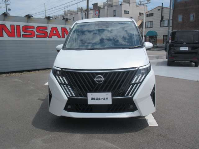 セレナ1.4 e-POWER ハイウェイスターV