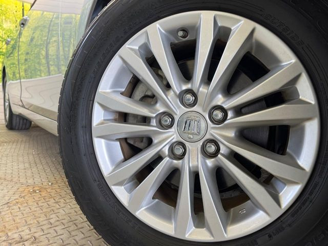 �y����16�C���`�A���~�z�C�[���z�O�ςɃ}�b�`���������A���~�z�C�[���𑕒����Ă���܂��B�e��ЊO�A���~�z�C�[����A�X�^�b�h���X�^�C�����戵�����Ă���܂��B���񂲑��k����������