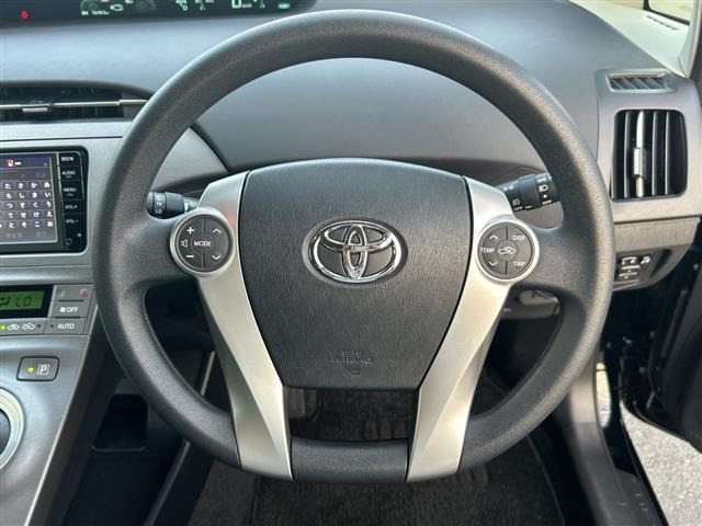 プリウス1.8 S