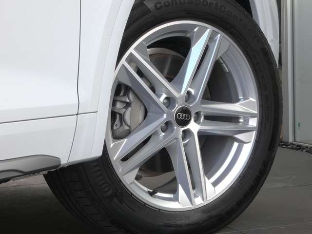 Q540 TDI クワトロ Sライン ディーゼル 4WD