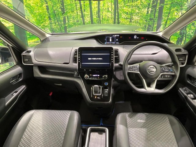 セレナ1.2 e-POWER ハイウェイスターV