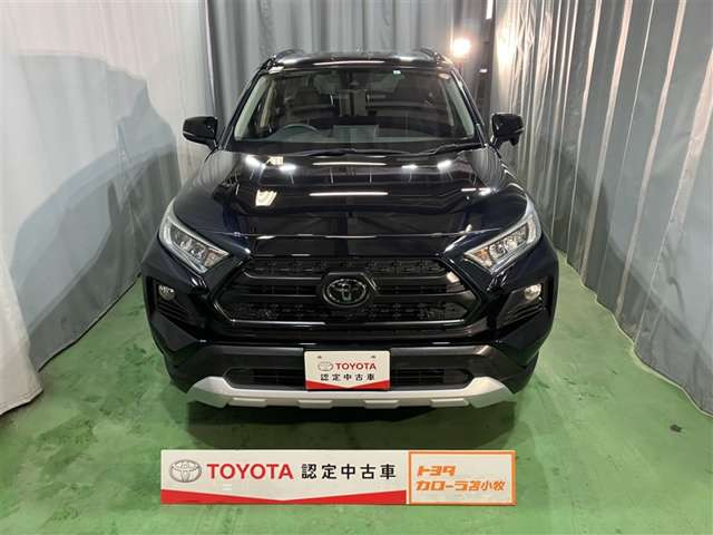 RAV42.0 アドベンチャー 4WD