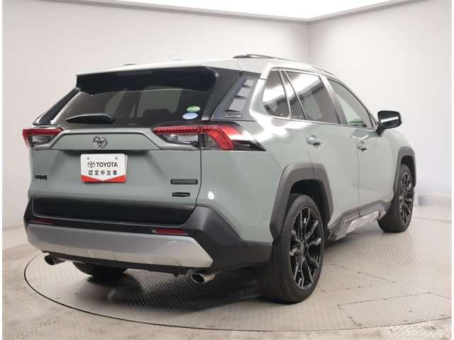 RAV42.0 アドベンチャー 4WD