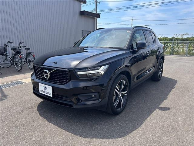 XC40B4 AWD Rデザイン 4WD