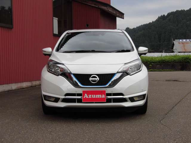 ノート1.2 e-POWER メダリスト FOUR 4WD