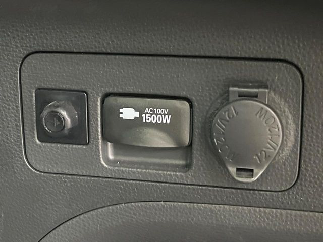 【1500Wアクセサリーコンセント】消費電力1500Wまでの家電が使えます。キャンプやスポーツ・アウトドアでのアクティビティはもちろん、災害・停電の際に大活躍♪
