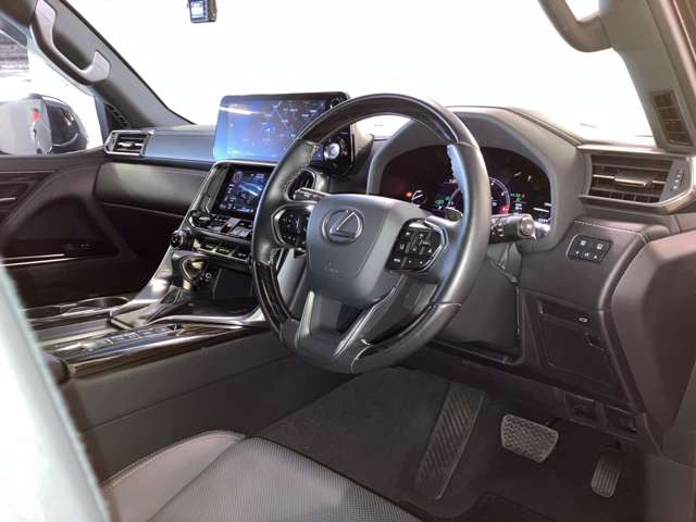 LX600 4WD