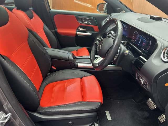 GLAクラスGLA200d 4マチック AMGライン 4WD