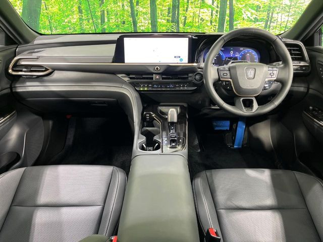 クラウンスポーツ2.5 Z E-Four 4WD