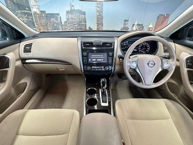 ���{�����s�ɃZ�_���ESUV�𒆐S�Ɂw���l�ł����i�x�œW�����Ă���ǎ����ÎԐ��X�ł��B���̗��C�����Ȃ��̎ԗ�����Ŏ�舵��!�B�֐��n��ōł������ȉ��i���ŗǎ��Ԃ����񋟂ł���悤�w�߂Ă���܂��B