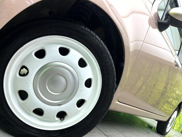 �y����14�C���`�A���~�z�C�[���z�O�ςɃ}�b�`���������A���~�z�C�[���𑕒����Ă���܂��B�e��ЊO�A���~�z�C�[����A�X�^�b�h���X�^�C�����戵�����Ă���܂��B���񂲑��k����������