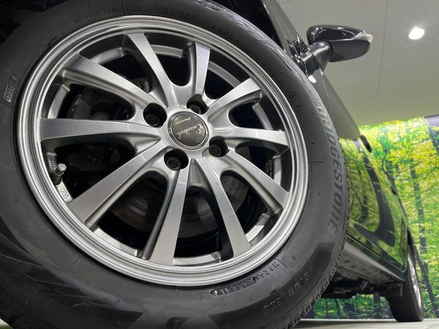 �y15�C���`�A���~�z�C�[���z�O�ςɃ}�b�`�����A���~�z�C�[���𑕒����Ă���܂��B�e��A���~�z�C�[����A�X�^�b�h���X�^�C�����戵�����Ă���܂��B���񂲑��k����������