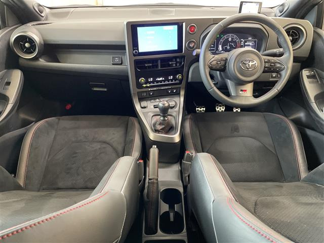 GRヤリス1.6 RZ ハイ パフォーマンス 4WD
