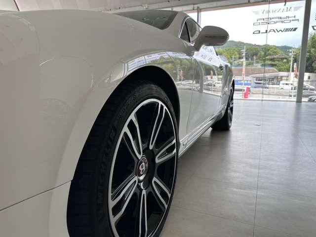 ���X�͉����V���[���[���œV���킸���w�\�ł��B�\�t�@�Ȃ��������܂��̂ł�������茩�w���������܂��B