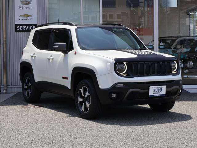 レネゲードトレイルホーク 4WD