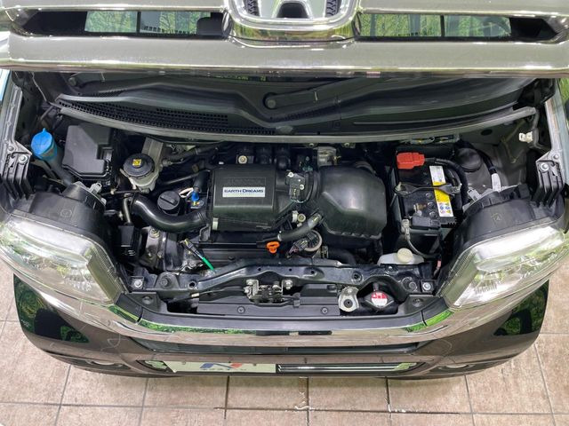 親切・丁寧な専門メカニックスタッフが応対!・車検・点検整備・事故等の修理などアフターサービスも安心。お車のカスタマイズもネクステージのサービススタッフまでご相談ください!