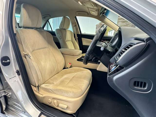 �^�]�Ȃ��L�X�Ƃ��Ă���^�]���₷�������������Ă��܂��������N���[�j���O�����{�ς݂ł��B