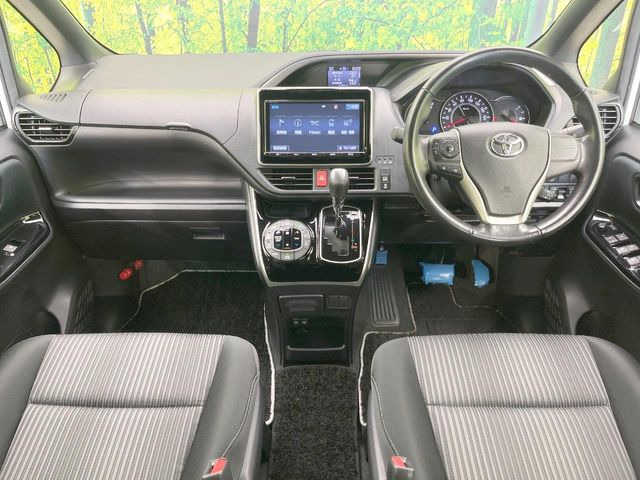 ヴォクシー2.0 ZS 煌