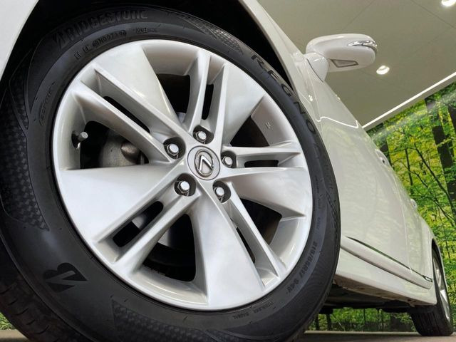 �y����17�C���`�A���~�z�C�[���z�O�ςɃ}�b�`���������A���~�z�C�[���𑕒����Ă���܂��B�e��ЊO�A���~�z�C�[����A�X�^�b�h���X�^�C�����戵�����Ă���܂��B���񂲑��k����������