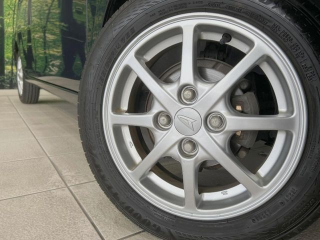 �y����14�C���`�A���~�z�C�[���z�O�ςɃ}�b�`���������A���~�z�C�[���𑕒����Ă���܂��B�e��ЊO�A���~�z�C�[����A�X�^�b�h���X�^�C�����戵�����Ă���܂��B���񂲑��k����������