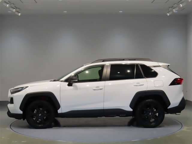 RAV42.5 ハイブリッド アドベンチャー オフロードパッケージ II E-Four 4WD