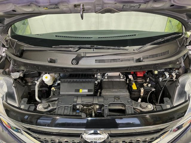 親切・丁寧な専門メカニックスタッフが応対!・車検・点検整備・事故等の修理などアフターサービスも安心。お車のカスタマイズもネクステージのサービススタッフまでご相談ください!
