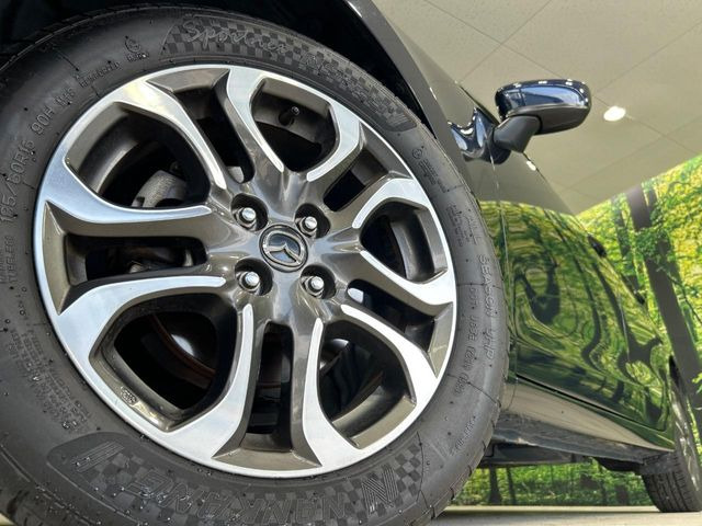 �y����16�C���`�A���~�z�C�[���z�O�ςɃ}�b�`���������A���~�z�C�[���𑕒����Ă���܂��B�e��ЊO�A���~�z�C�[����A�X�^�b�h���X�^�C�����戵�����Ă���܂��B���񂲑��k����������